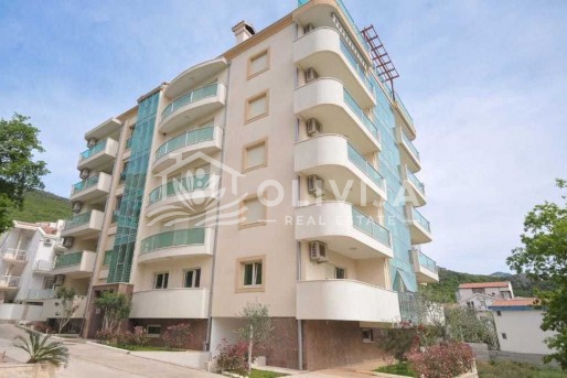 Nov dvosoban stan u Bečići