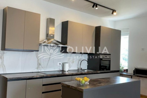 Spacious apartment in Budva with 3 bedrooms overlooking the sea