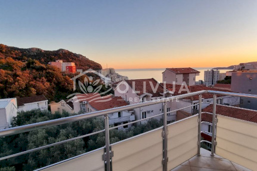 Apartment with a sea view, in Becici, Montenegro