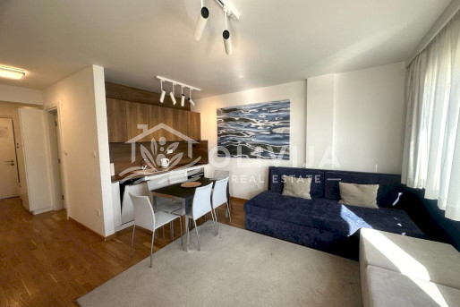 Квартира с 3-мя спальнями на первой линии в Будве, Черногория