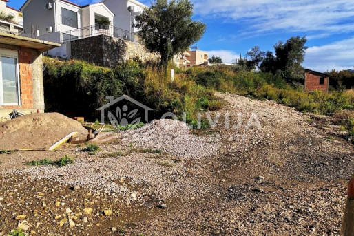 Дом с участком с видом на море в Бечичи (Ивановичи), Черногория