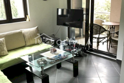 Квартира с 1-ой спальней возле моря в Бечичи, Черногория