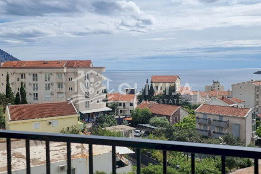 2-Bedroom Apartment Near the Sea in Bečići, Montenegro