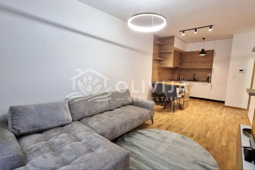 Аренда квартиры в 5 минутах от моря в Бечичи