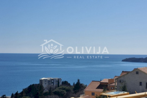 Buy an apartment with a sea view in Bečići, Montenegro