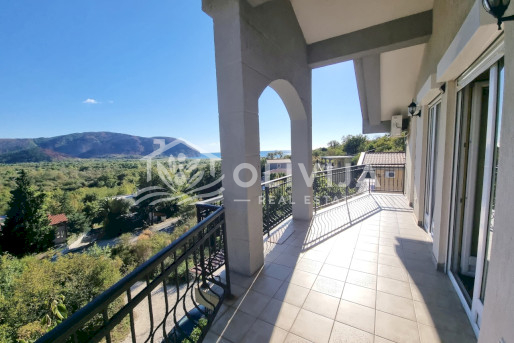 ПРОДАЖА ТРЕХЭТАЖНОГО ДОМА С ВИДОМ НА МОРЕ И ГОРЫ